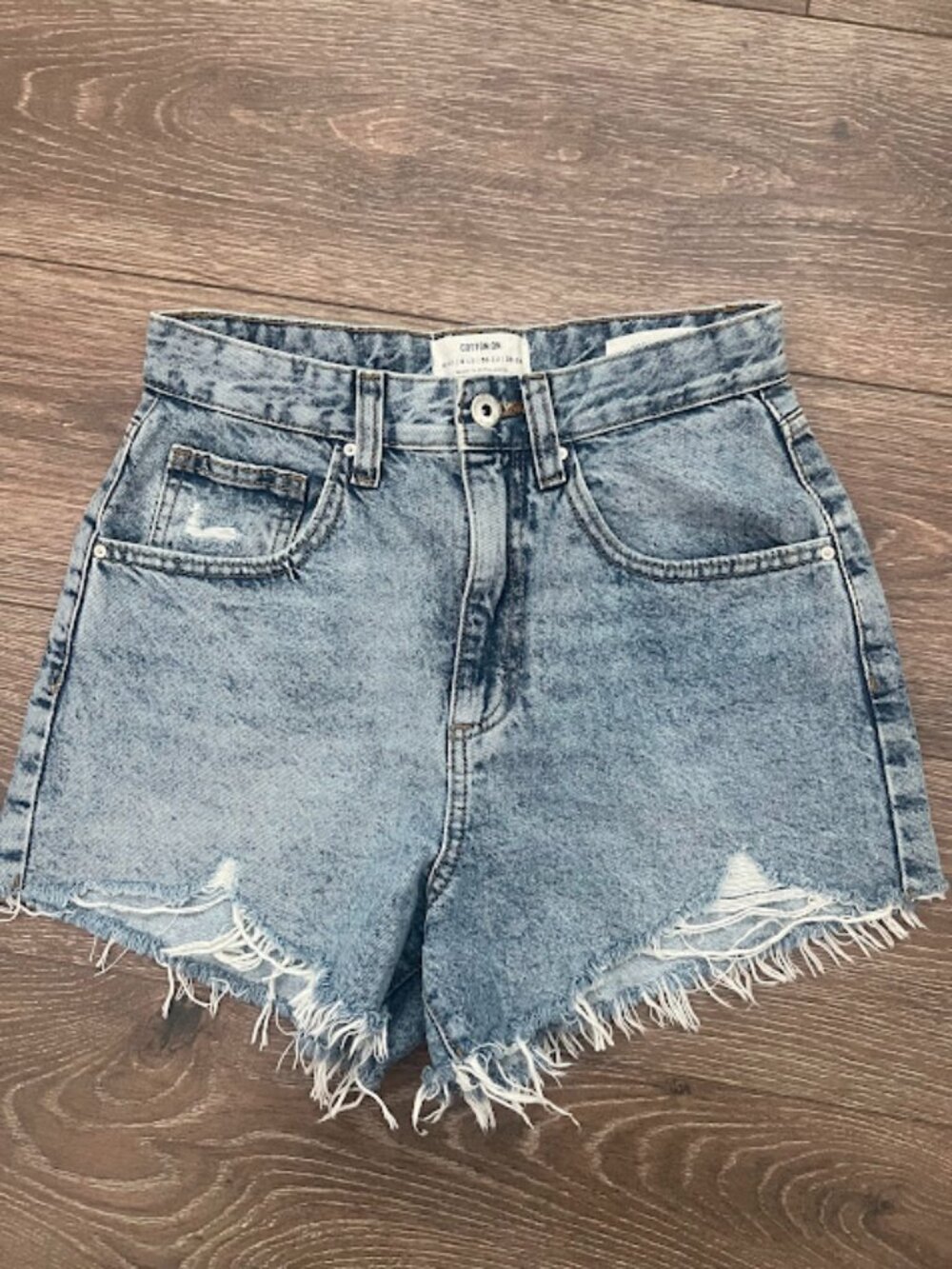 Cotton On Blue Raw Hem High Rise Mom Denim Shorts Size 4